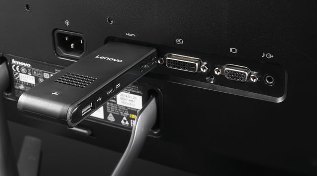 Микрокомпьютер в виде карманного HDMI-свистка Lenovo ideacentre Stick 300-2