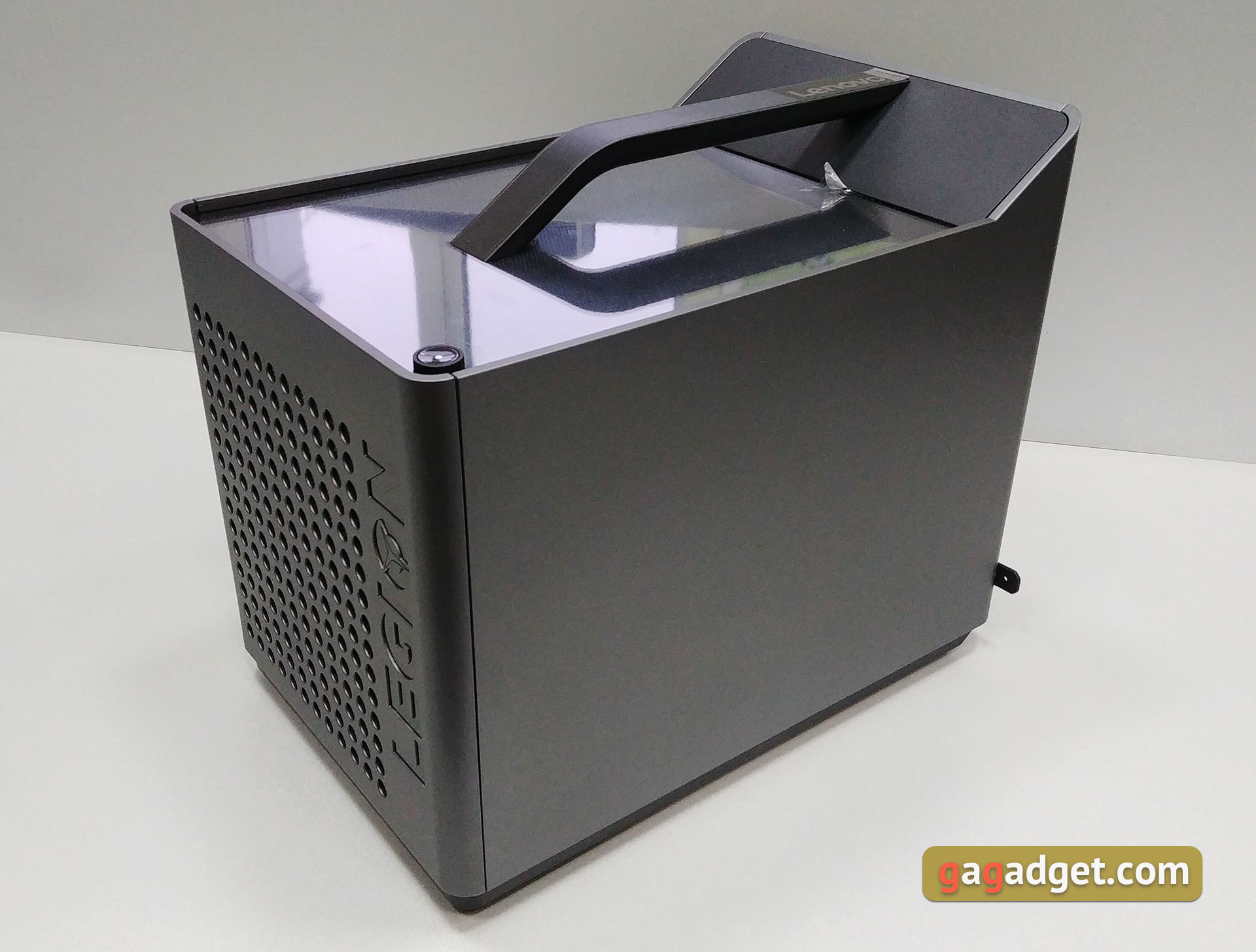 lenovo-legion-c730-cube-08.jpg