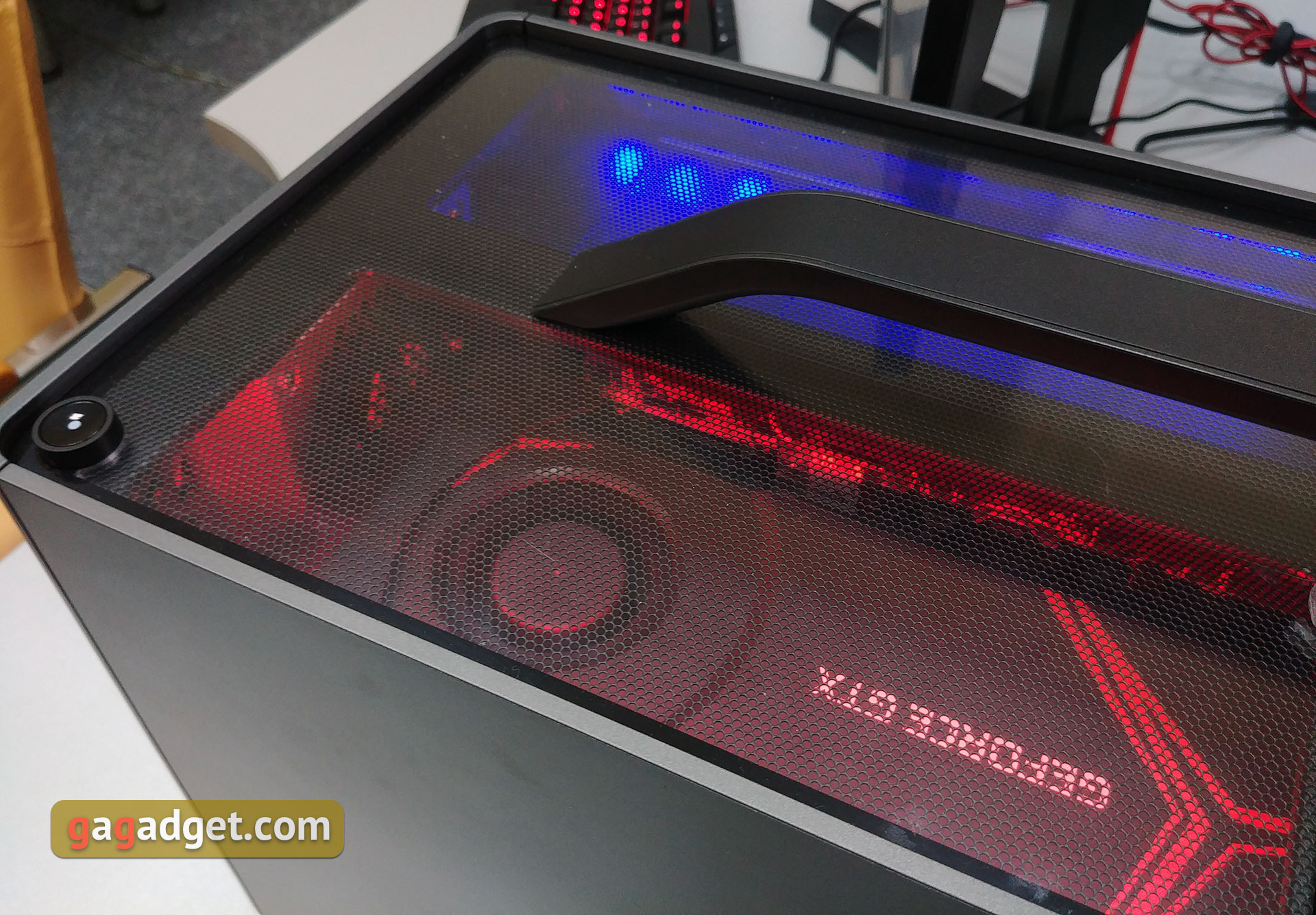 lenovo-legion-c730-cube-11.jpg