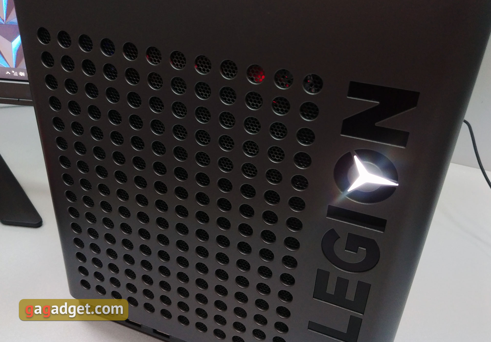 lenovo-legion-c730-cube-12.jpg