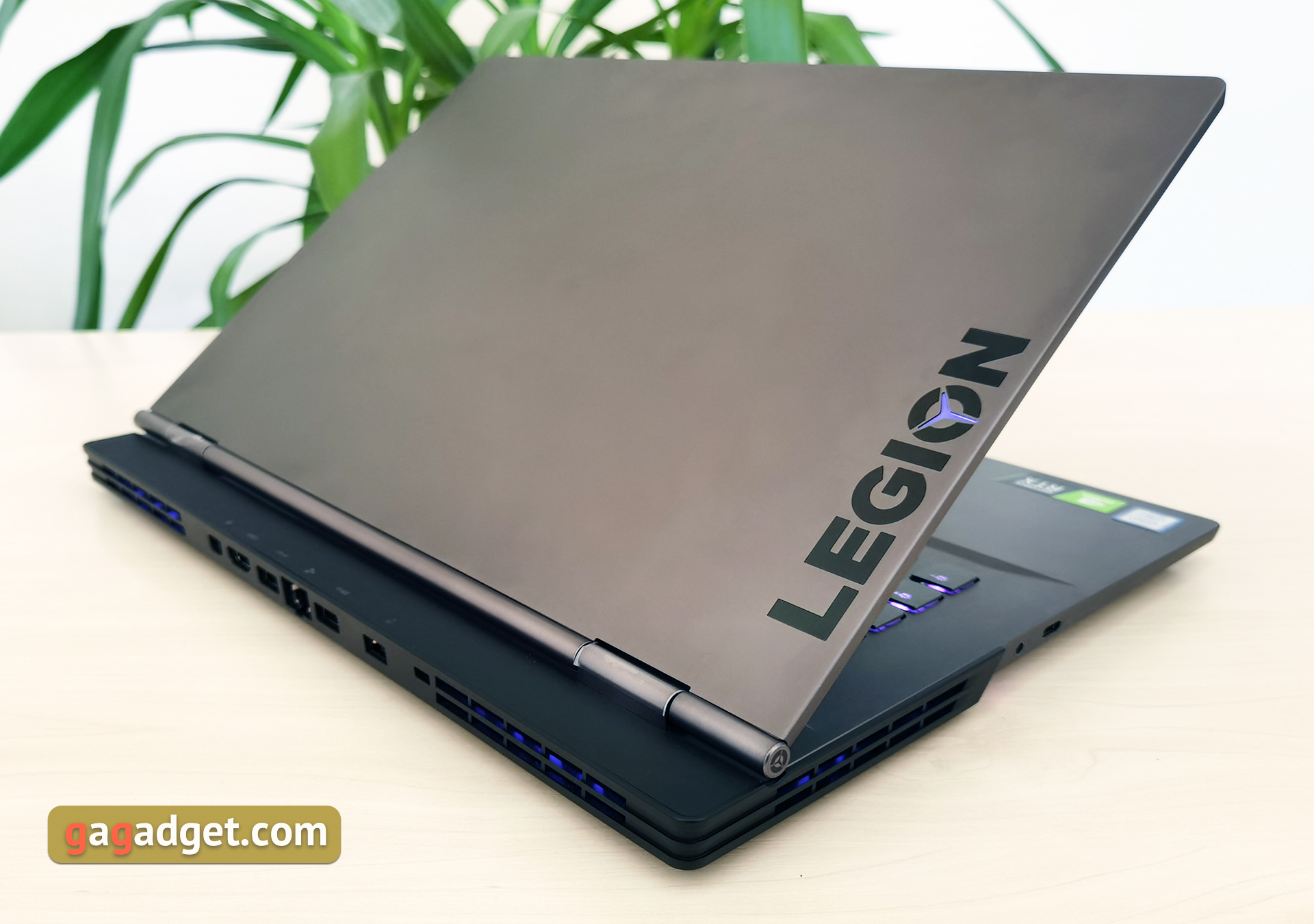 Обзор Lenovo Legion Y740: мощь RTX в стильном корпусе-21