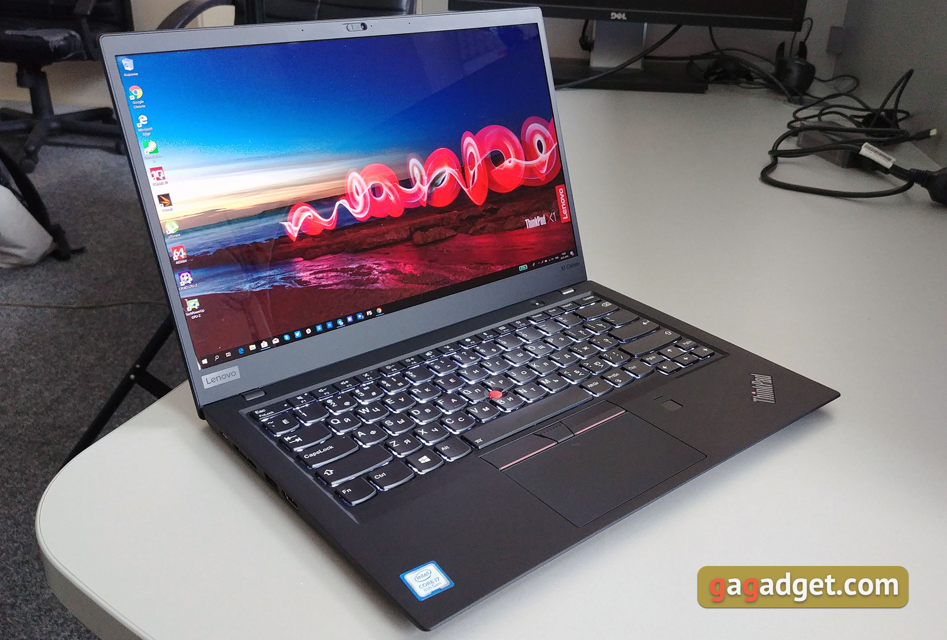 lenovo-thinkpad-x1-carbon-01.jpg