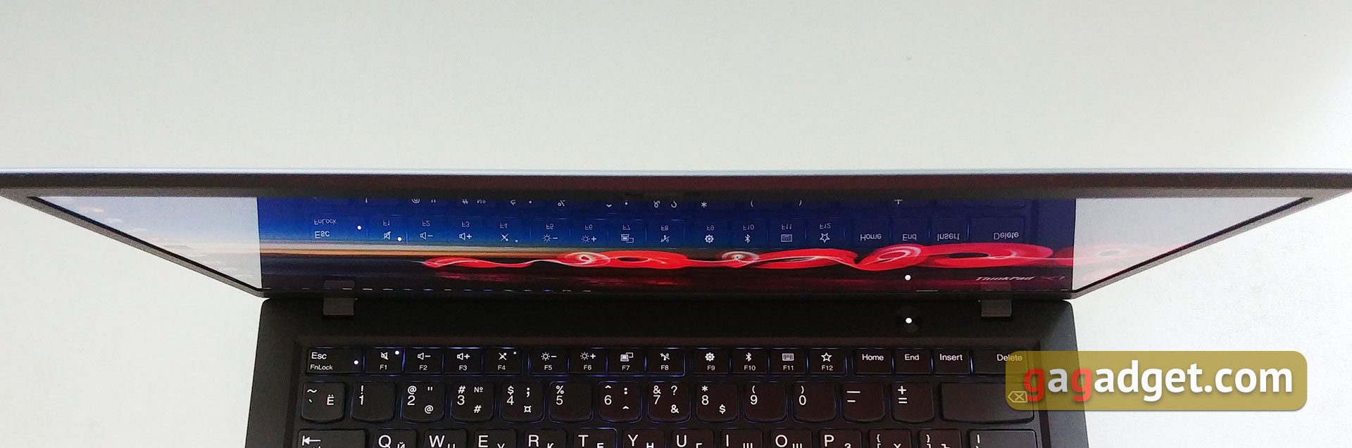 lenovo-thinkpad-x1-carbon-21.jpg