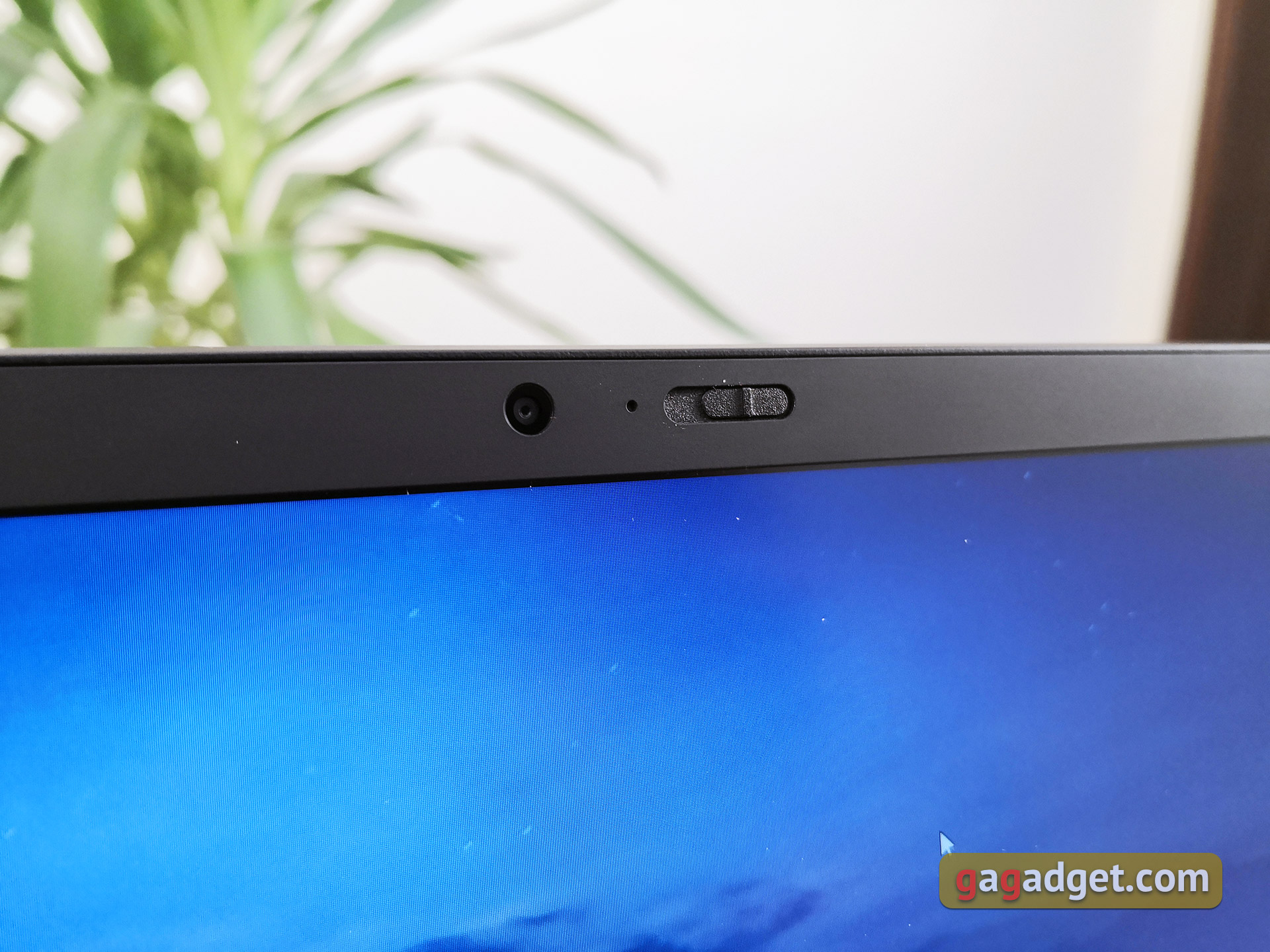 Огляд Lenovo ThinkPad X1 Carbon 7th Gen: оновлена ​​бізнес-класика-24