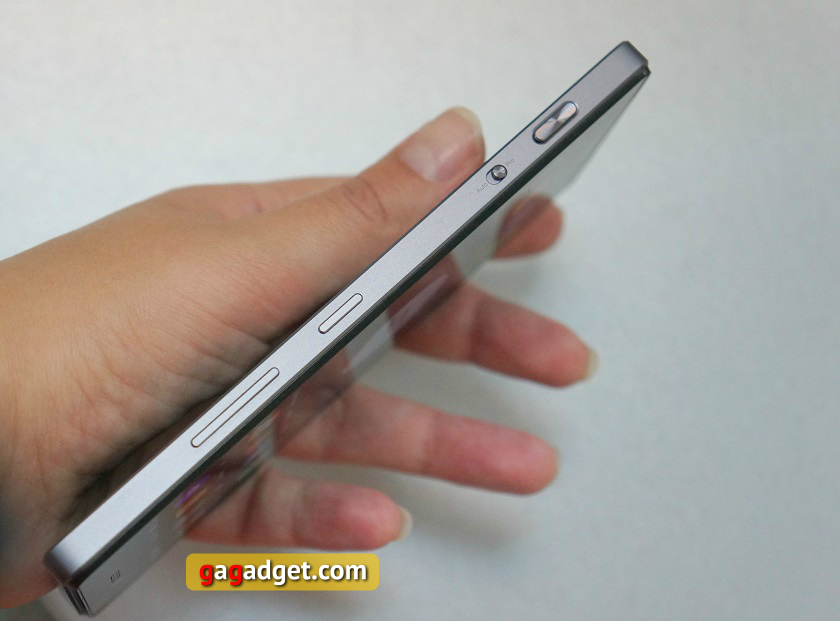 С первого выстрела: обзор Lenovo Vibe Shot-5