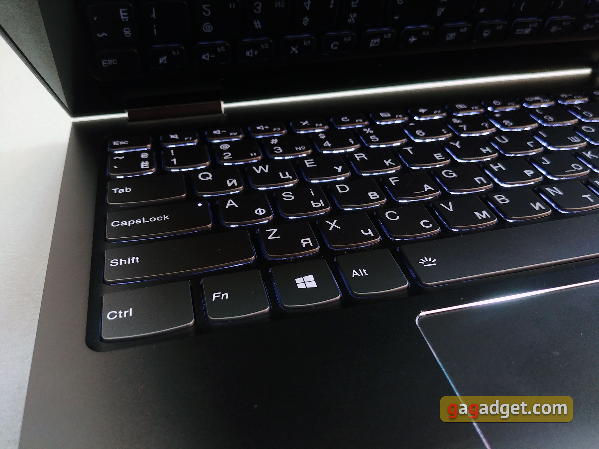 lenovo-yoga-730-13-19.jpg