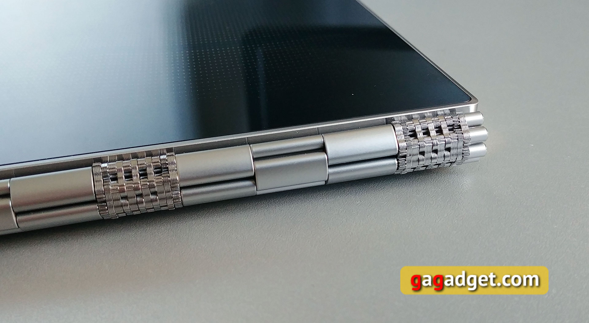 lenovo-yoga-920-vibes-08.jpg