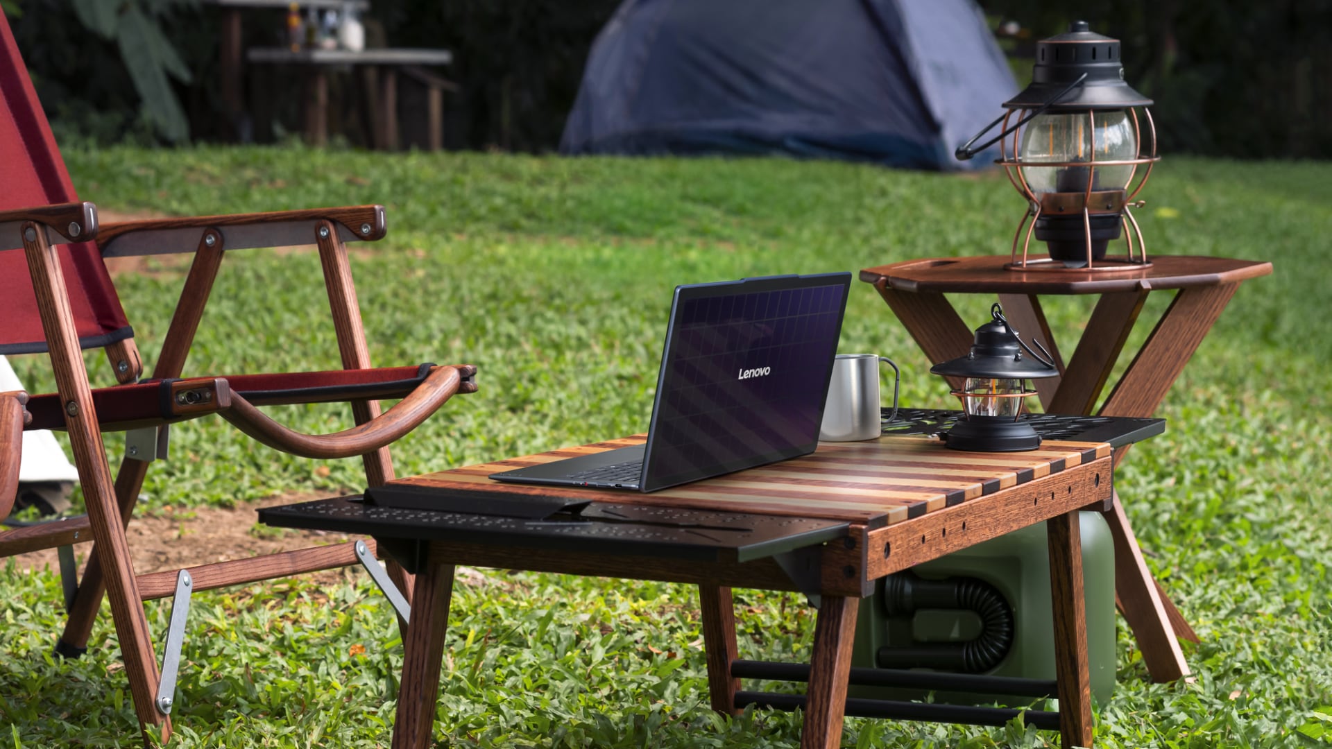 Yoga Solar PC - efficiency in low light