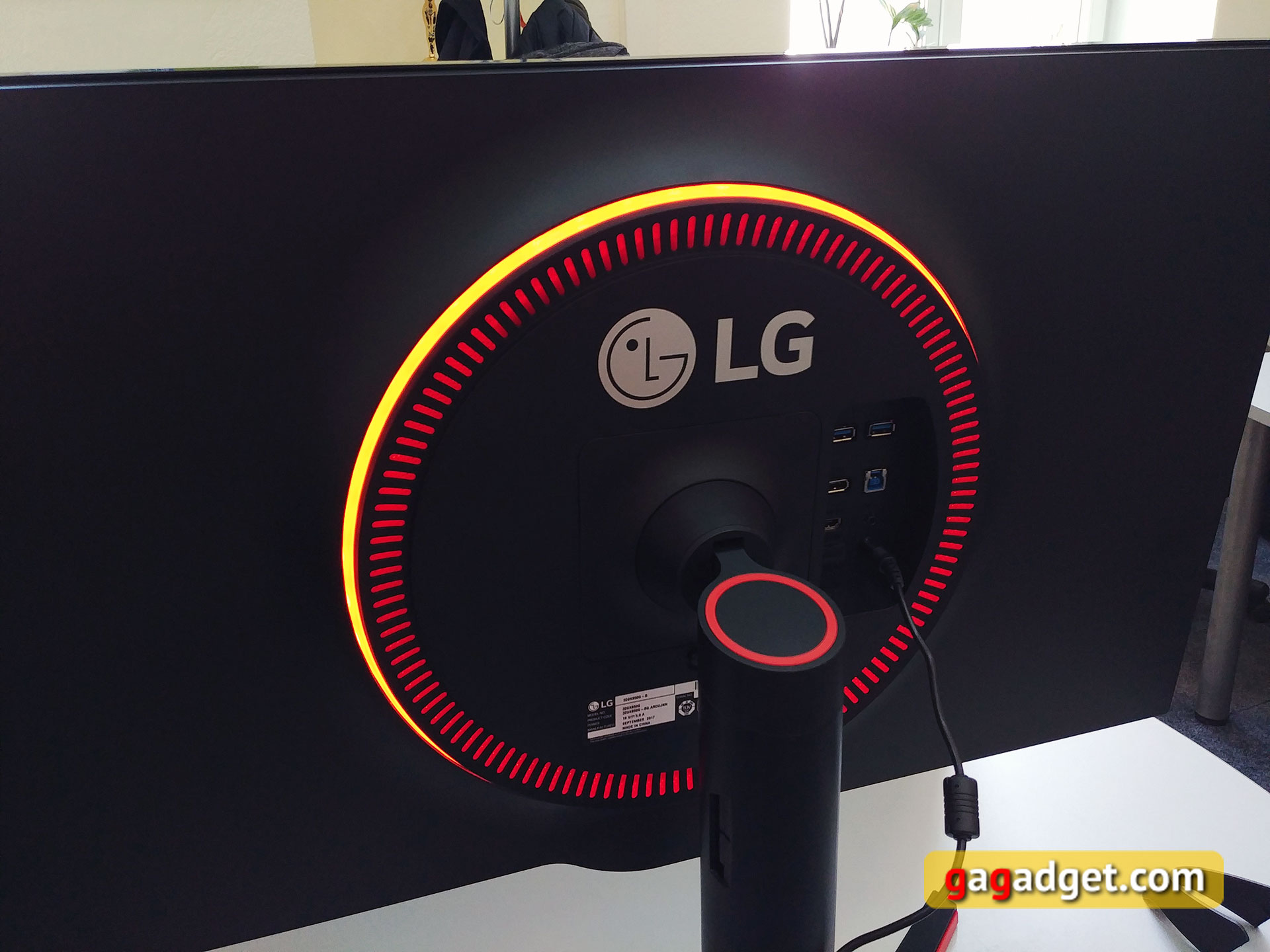 lg-32gk850g-12.jpg