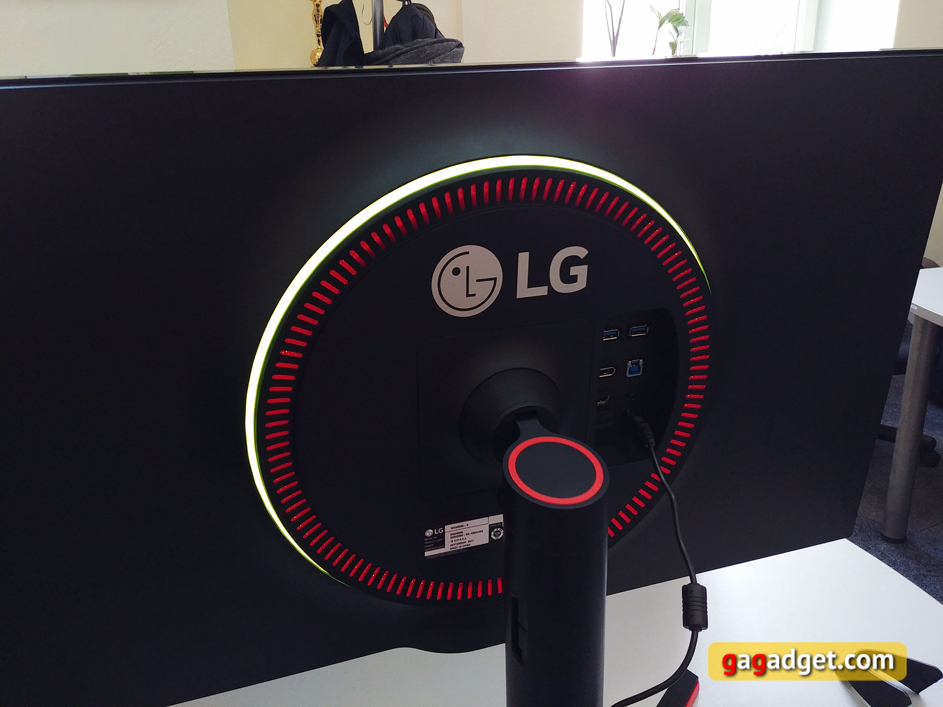 lg-32gk850g-13.jpg