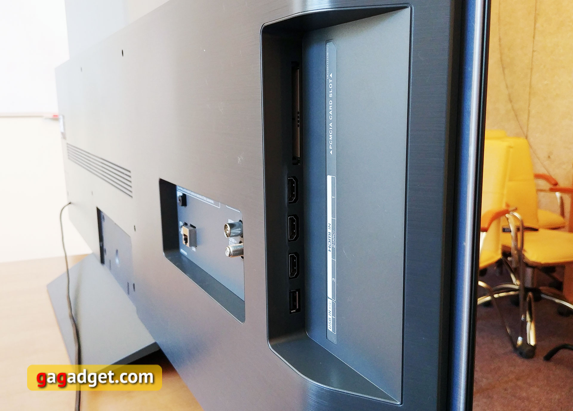 lg-oled55b8pla-15.jpg