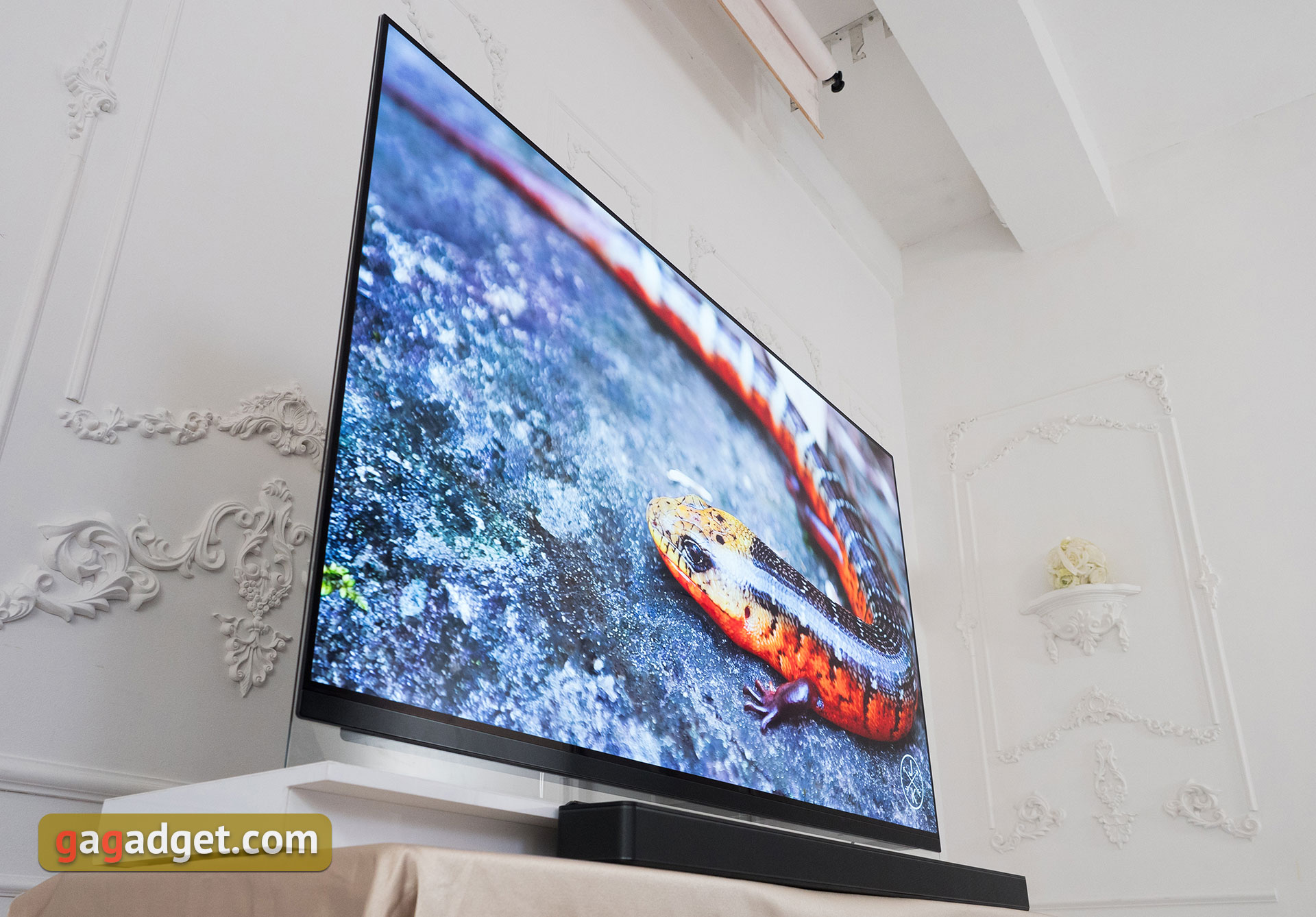 lg-oled65e8pla-02.jpg