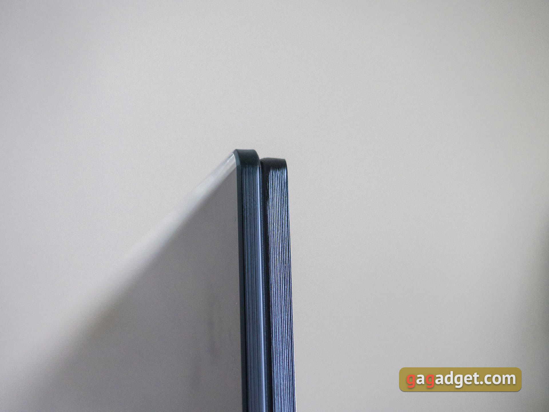 lg-oled65e8pla-04.jpg