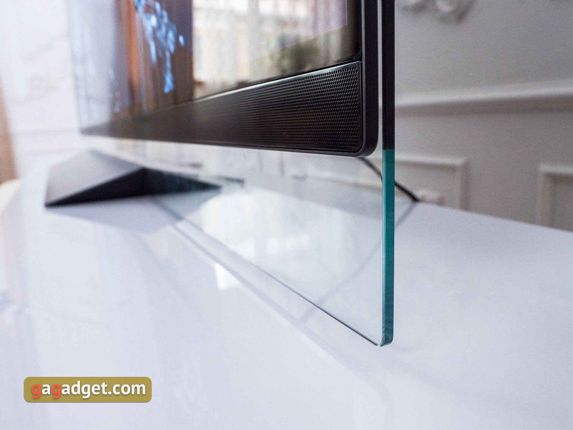 lg-oled65e8pla-08.jpg