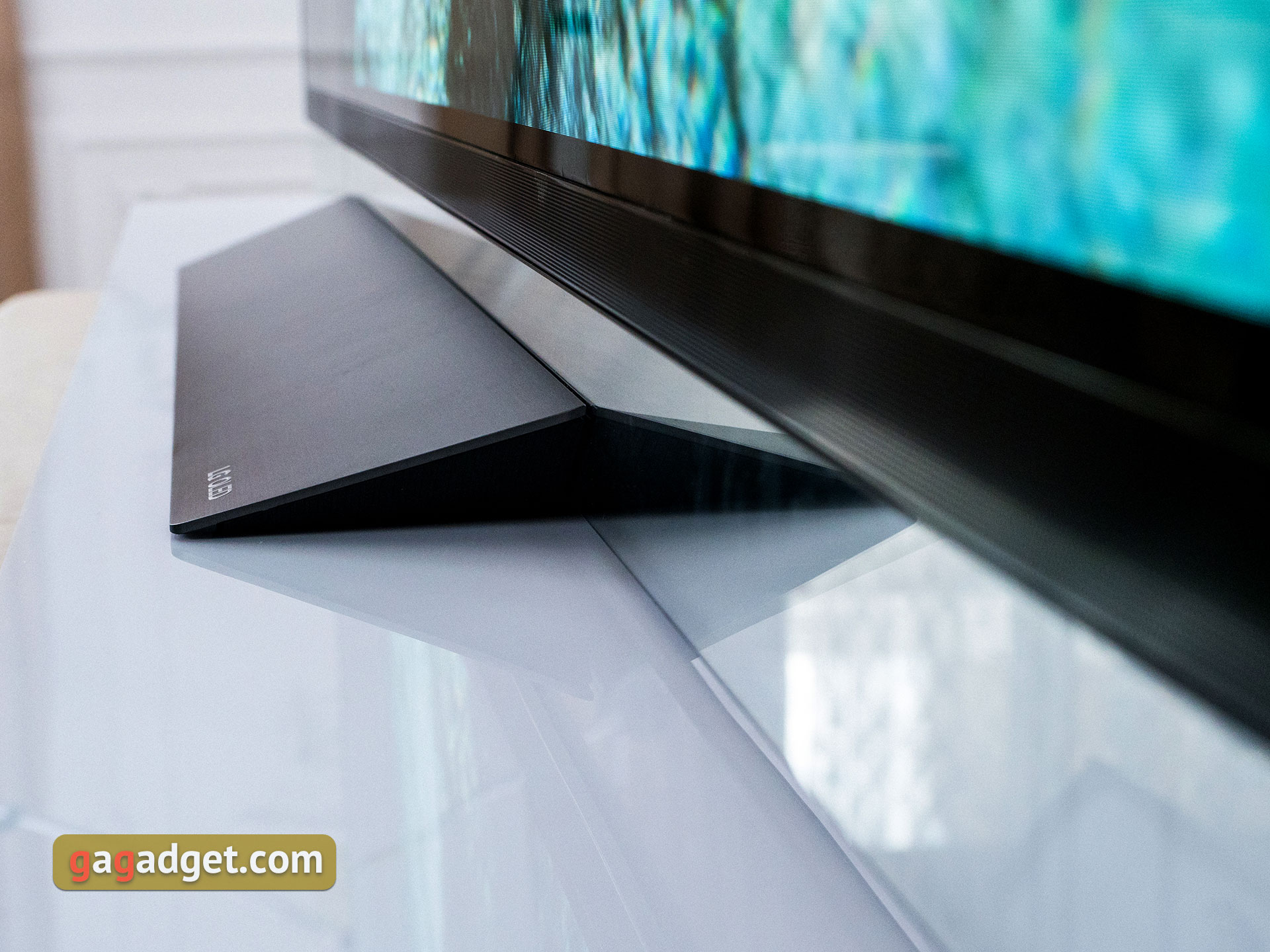lg-oled65e8pla-09.jpg