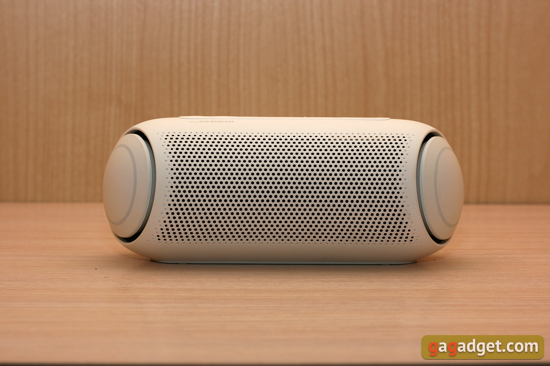 LG XBOOM Go Bluetooth Speakers Review (PL2, PL5, PL7)-20