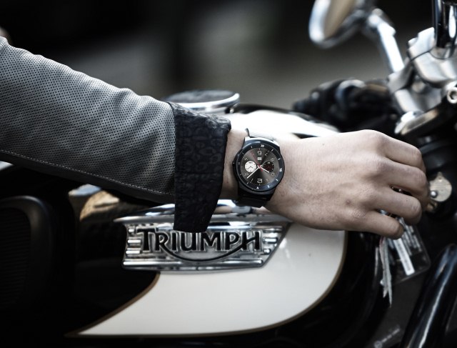 LG G Watch R: первые «умные» часы на Android Wear с полностью круглым экраном-2