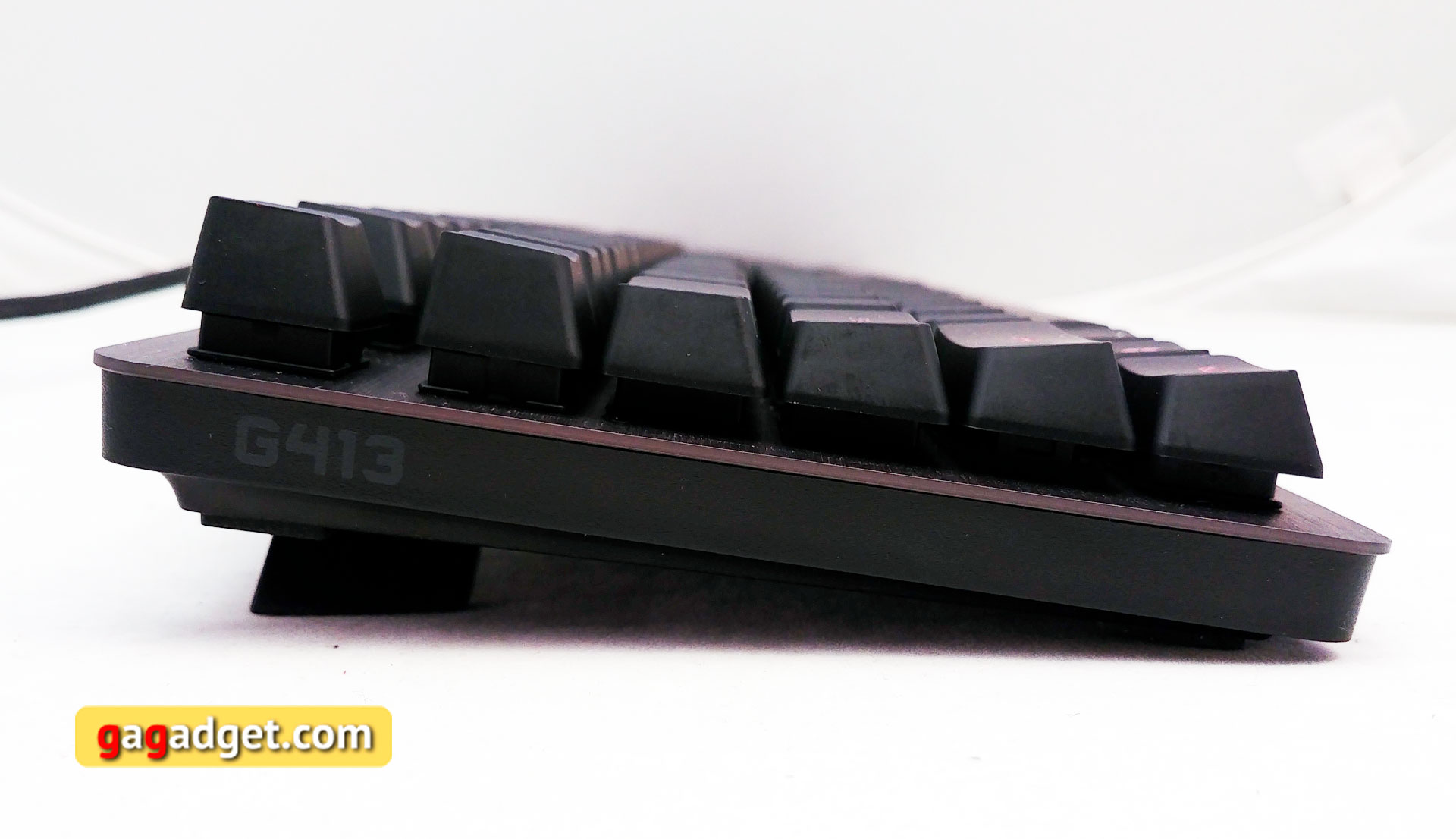 logitech-g413-carbon-13.jpg