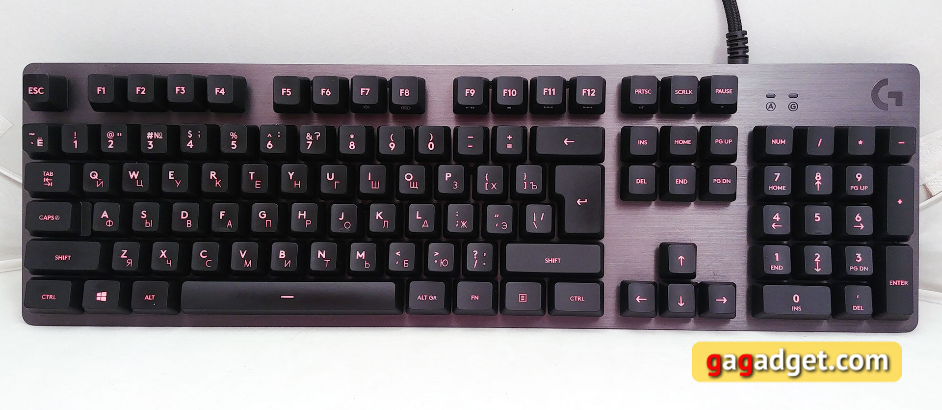 logitech-g413-carbon-16.jpg