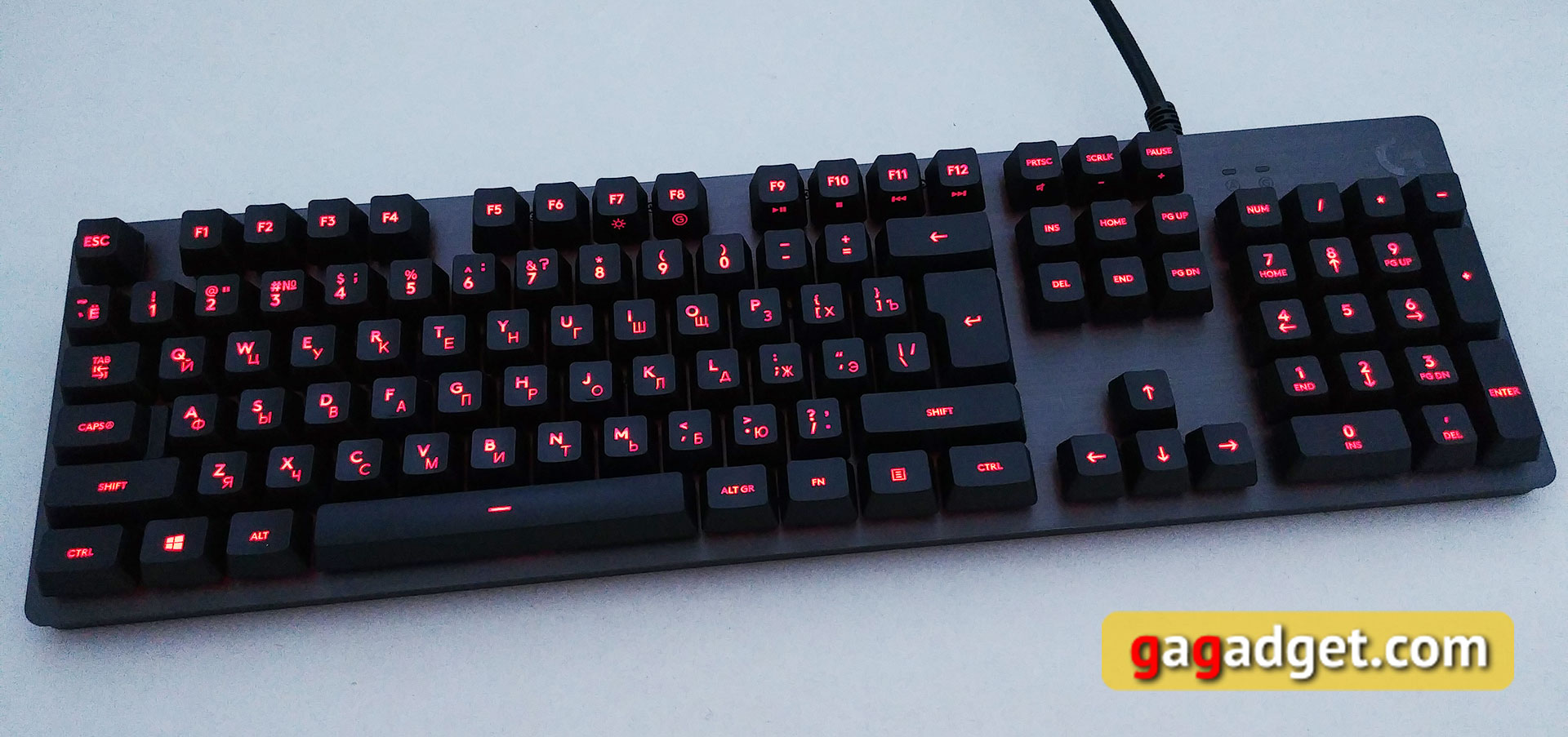 logitech-g413-carbon-18.jpg