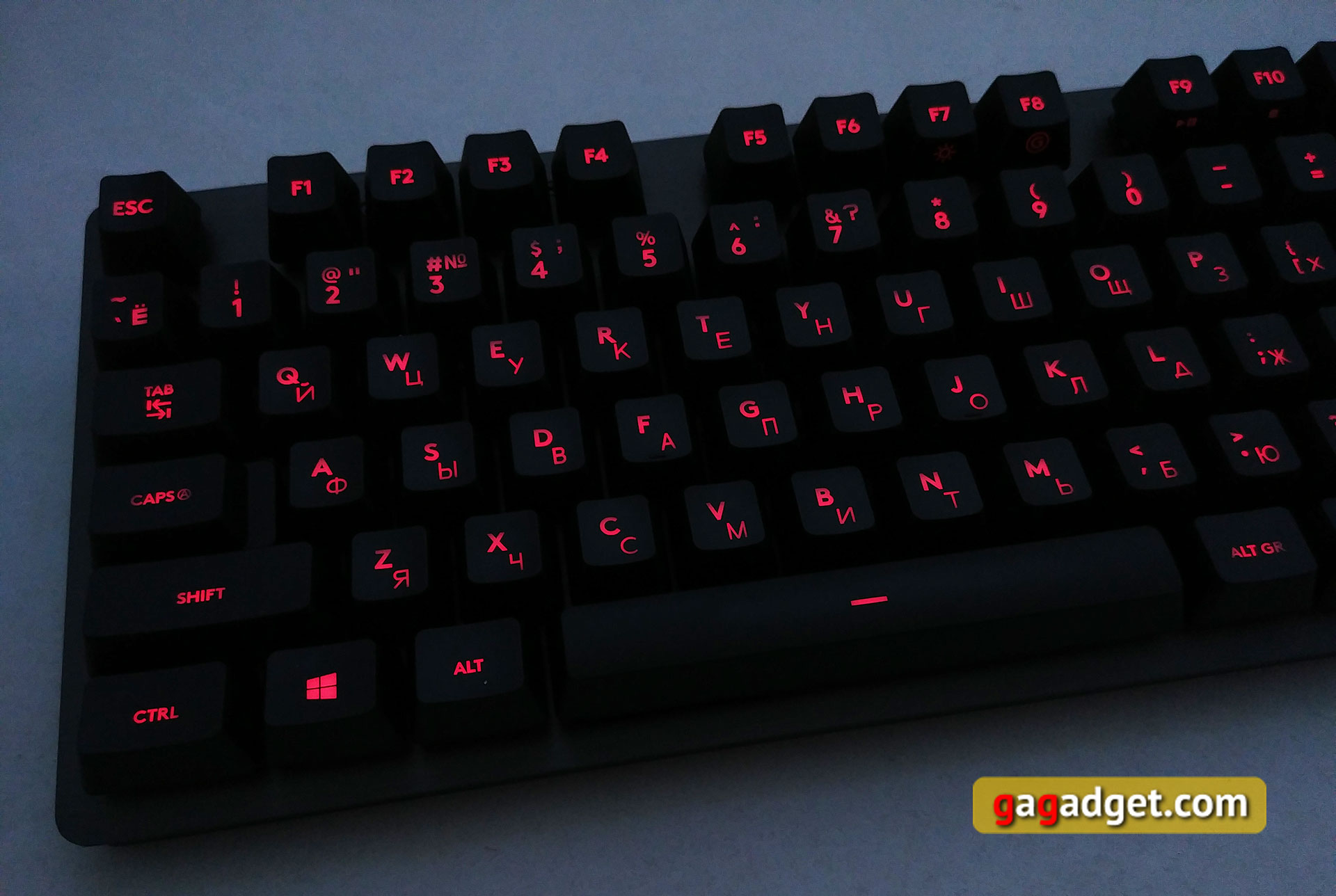 logitech-g413-carbon-19.jpg