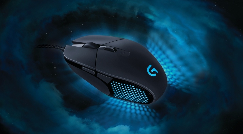 Игровая мышь Logitech G303 Daedalus Apex с сенсором на 12000 DPI