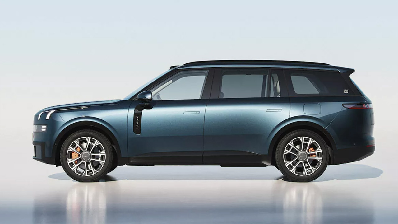 Lynk Co 900 from the corner