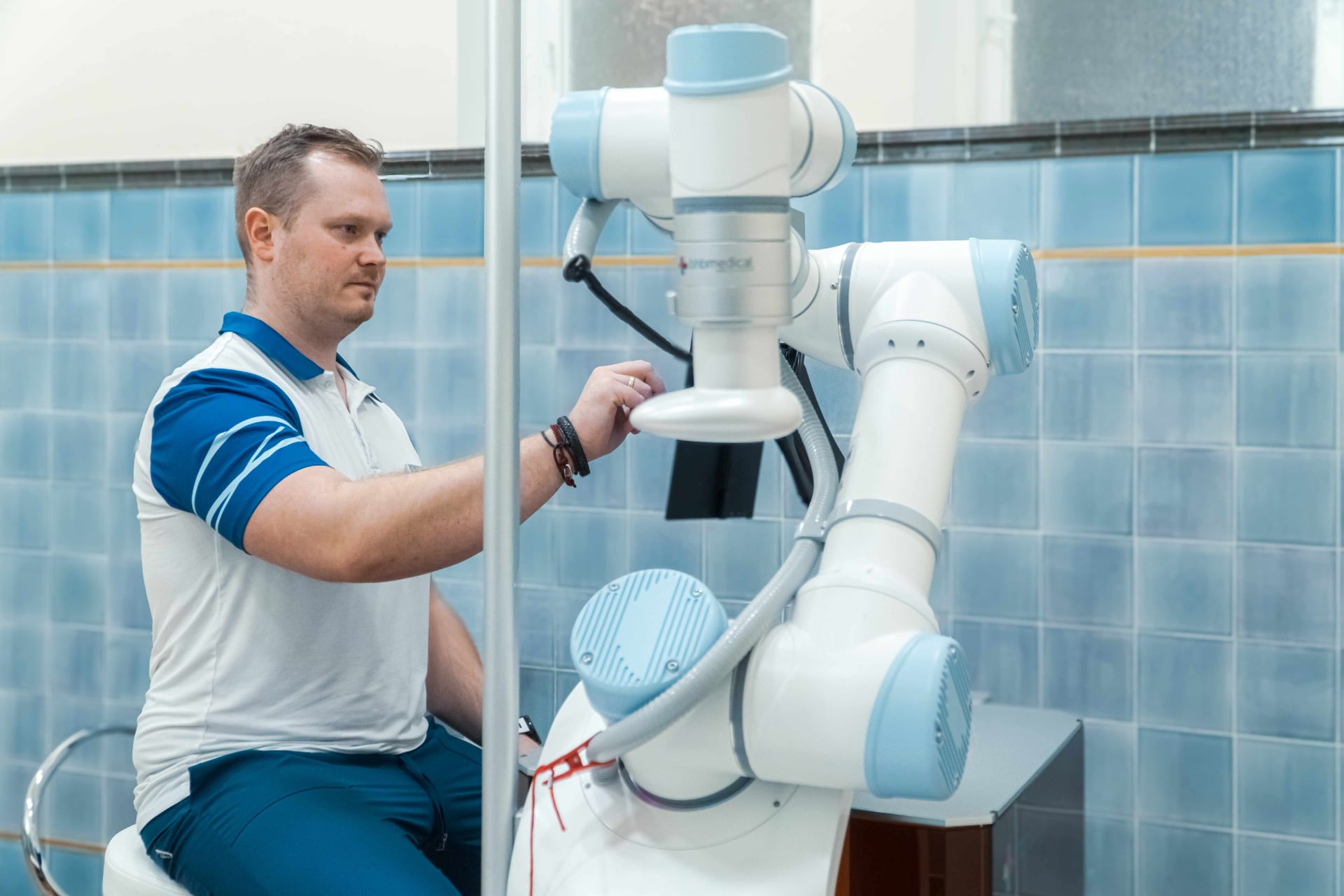 Anna's robotic masseuse operator. Illustration: Centralni Lazne Hotel