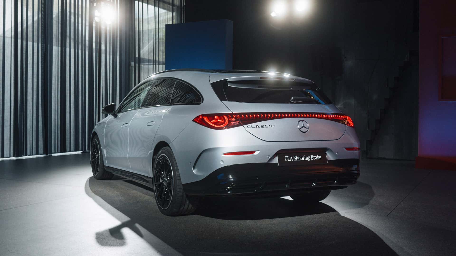 Mercedes-Benz CLA Shooting Brake 2025, вид збоку