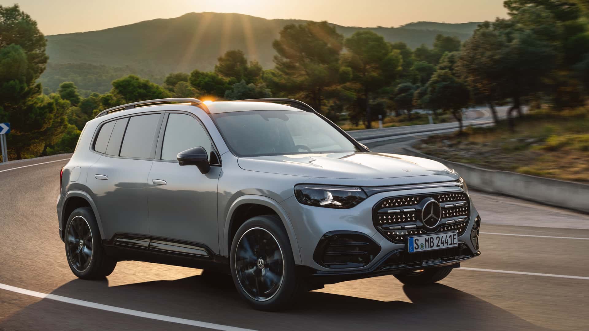 LED lighting of Mercedes-Benz GLB 2026
