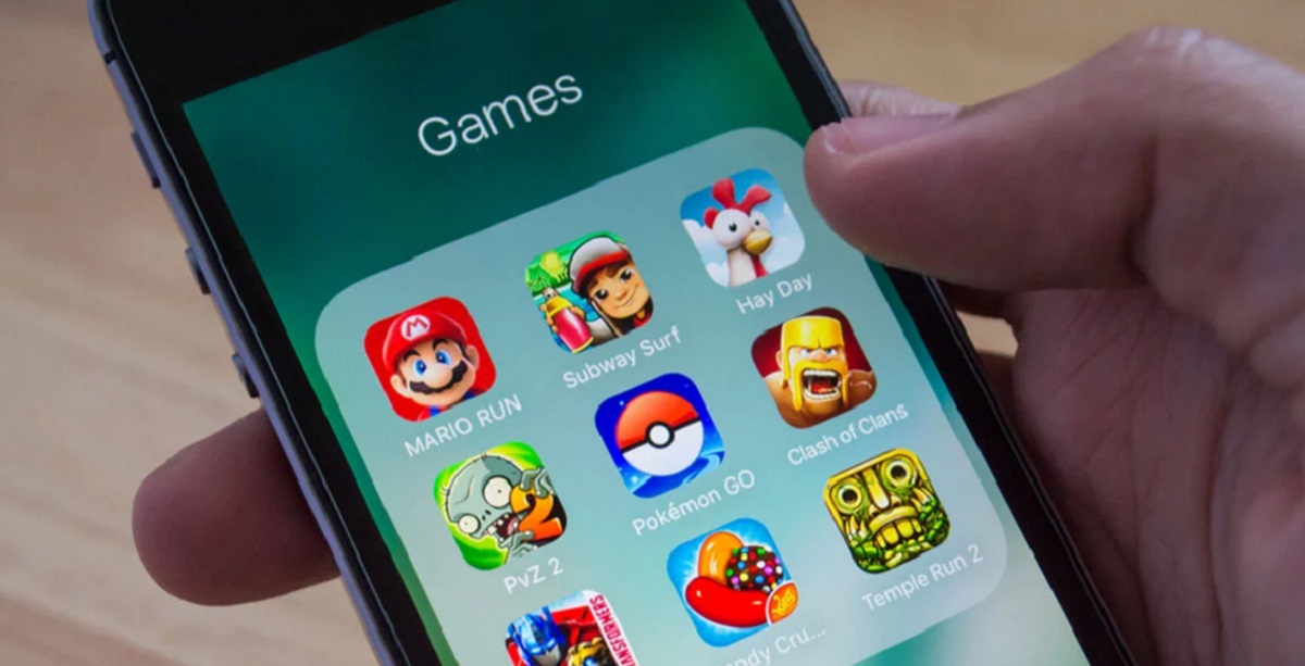Apple is working on a special app that will collect all the gaming content for the iPhone and iPad
