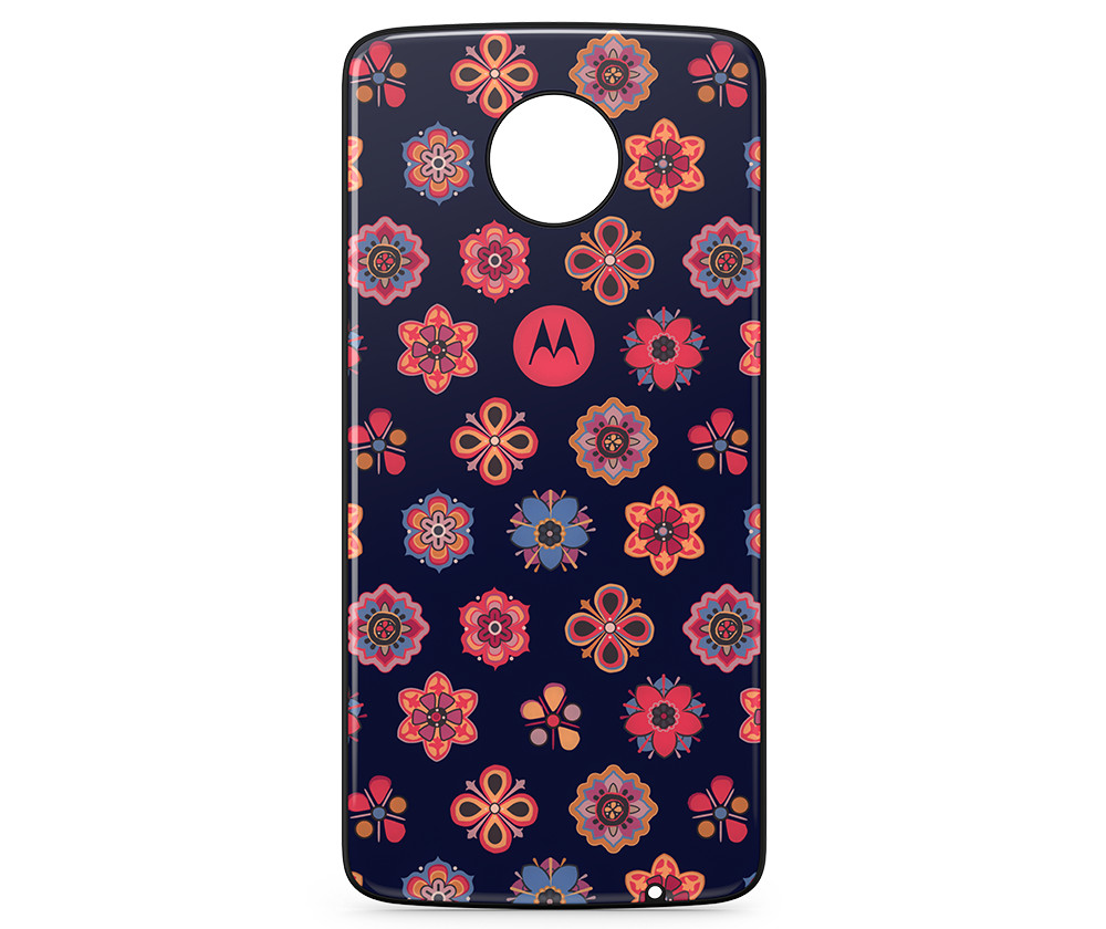 moto-mod-style-shell-jan-2018-4_cr.jpg