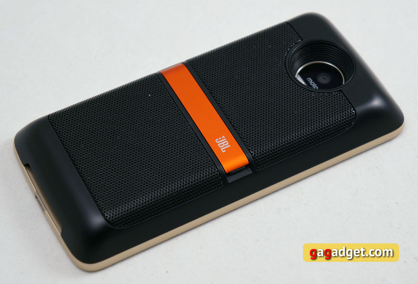 Обзор Moto Z: модульный смартфон здорового человека-39