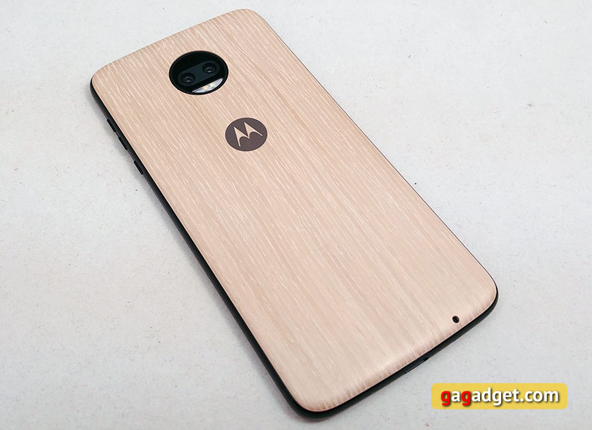 moto-z2-force-15.jpg