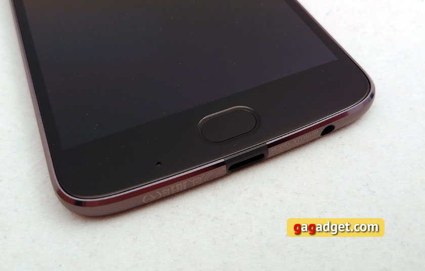 moto-z2-play-08.jpg