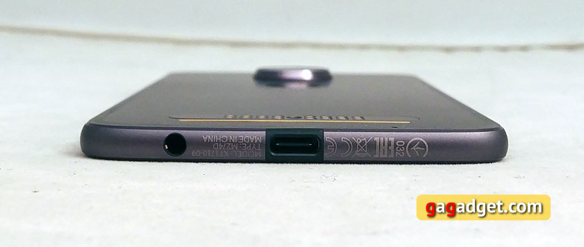 moto-z2-play-12.jpg