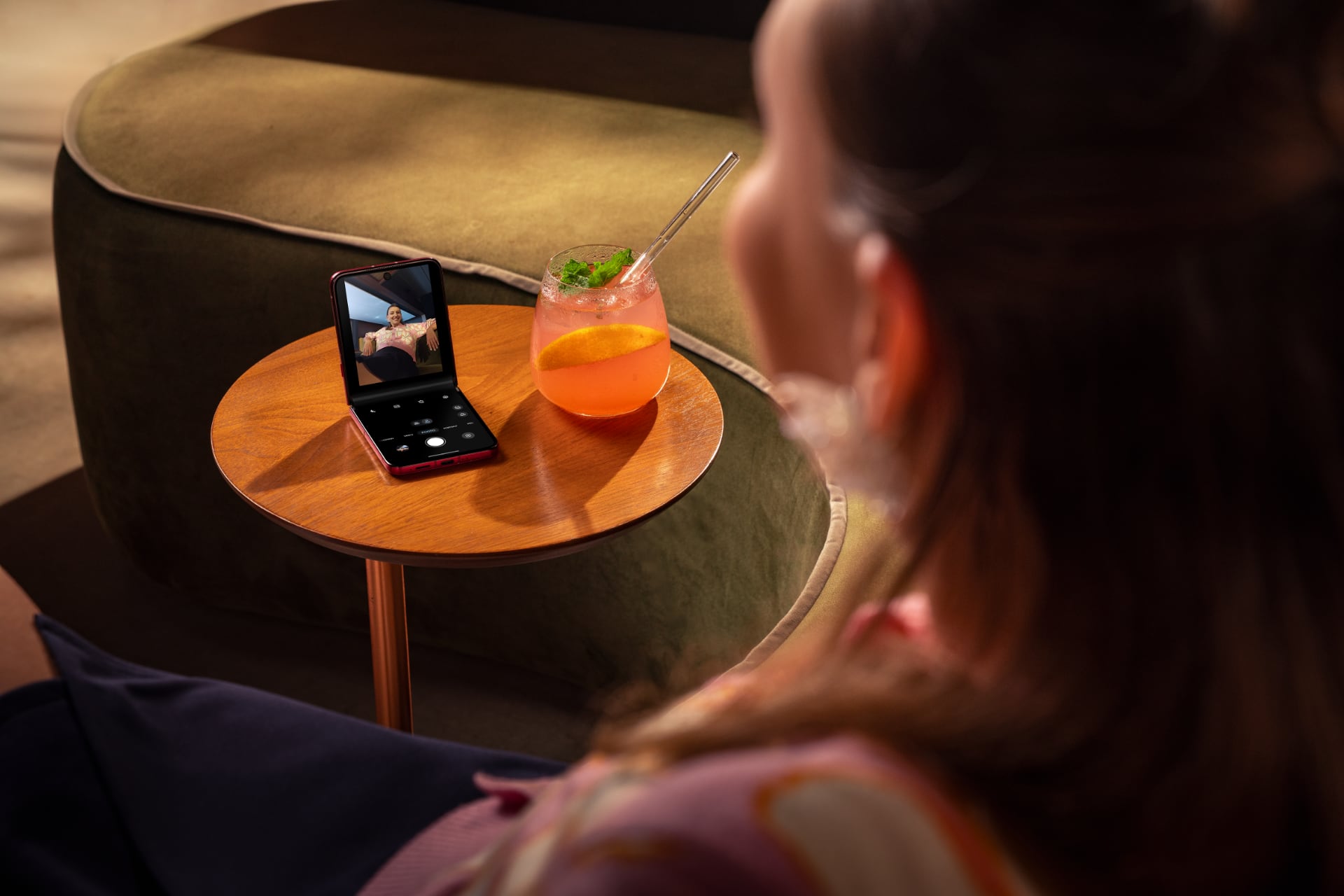 Motorola Razr 60 Ultra в зеленому кольорі