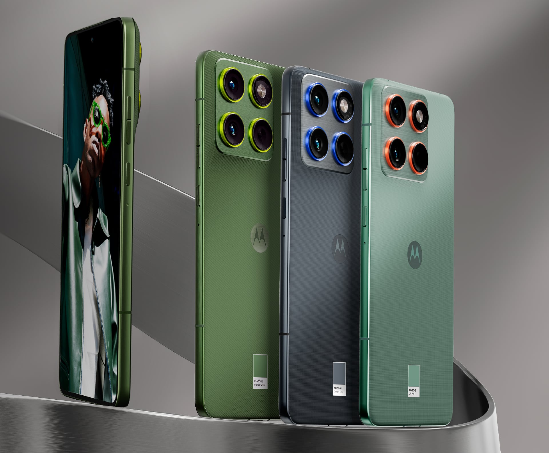Цветовые варианты Edge 70. Иллюстрация Motorola