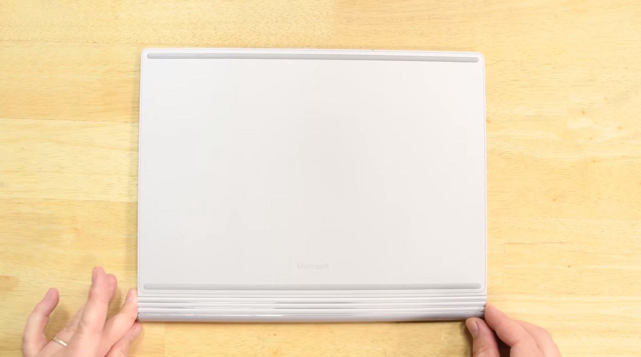 ms-surface-book-2-ifixit-teardown-4.jpg