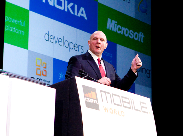 Разорвавшаяся бомба: Microsoft покупает Nokia (ну, почти)