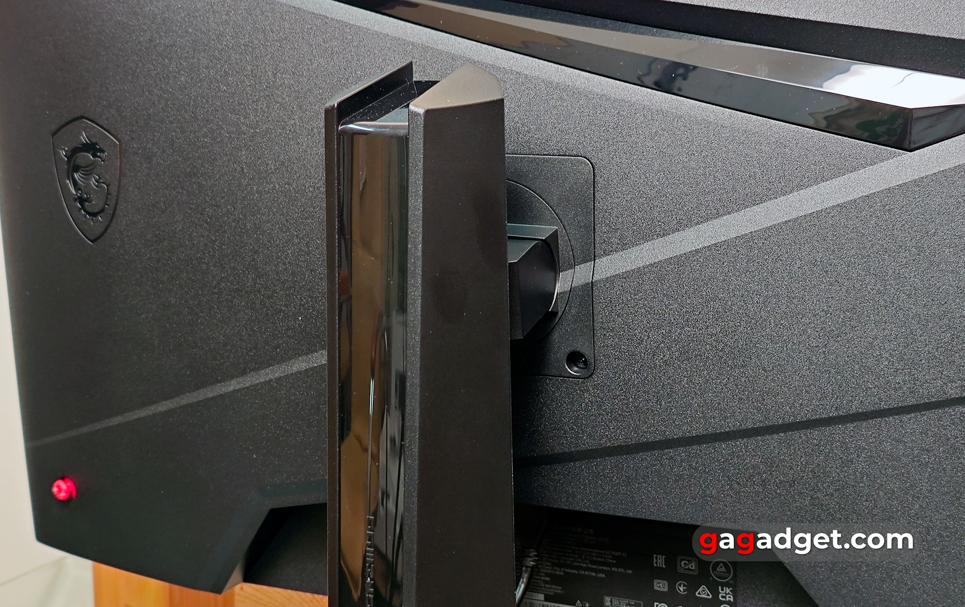 Огляд MSI G274QPF E2