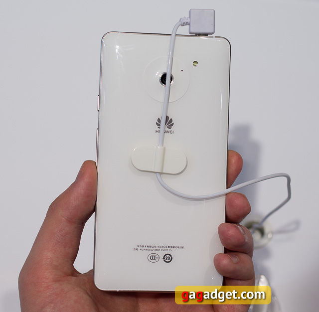 Стенд Huawei на MWC 2013 своими глазами-17