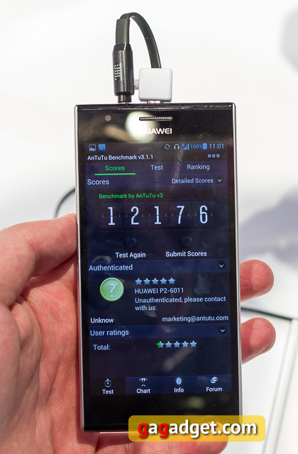 Стенд Huawei на MWC 2013 своими глазами-9