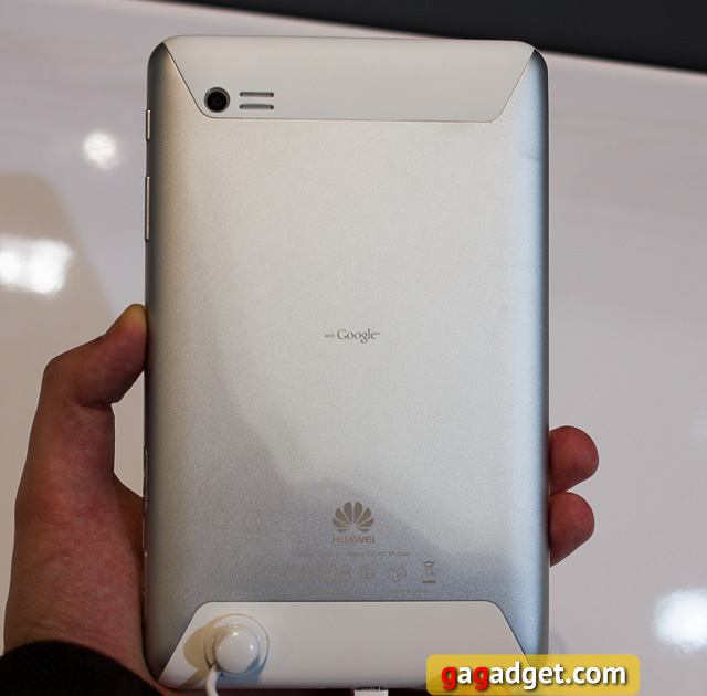 Стенд Huawei на MWC 2013 своими глазами-28