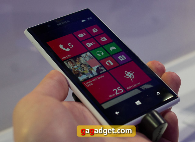 Стенд Nokia на MWC 2013 своими глазами-3