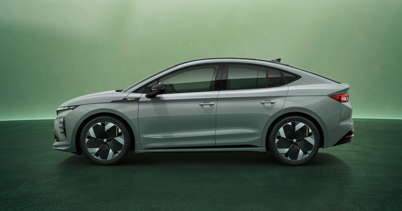 Enyaq Coupé RS side view