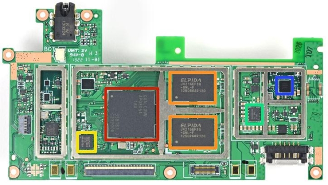 Умельцы из iFixit провели вскрытие планшета Nexus 7 2013 года-5