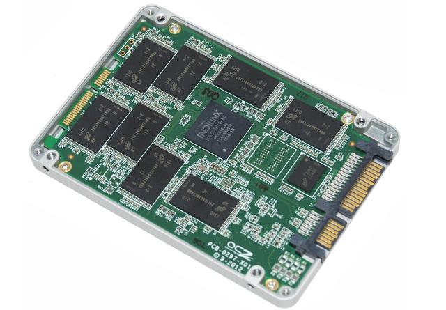 Линейка SSD-накопителей OCZ Vertex 450 с контроллером Indilinx Barefoot 3 M10-2 Линейка SSD-накопителей OCZ Vertex 450 с контроллером Indilinx Barefoot 3 M10-2