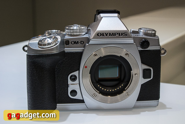 Photokina 2014. Новинки Olympus: Pen E-PL7, серебристый OM-D и M.Zuiko 40-150/2.8 PRO-7