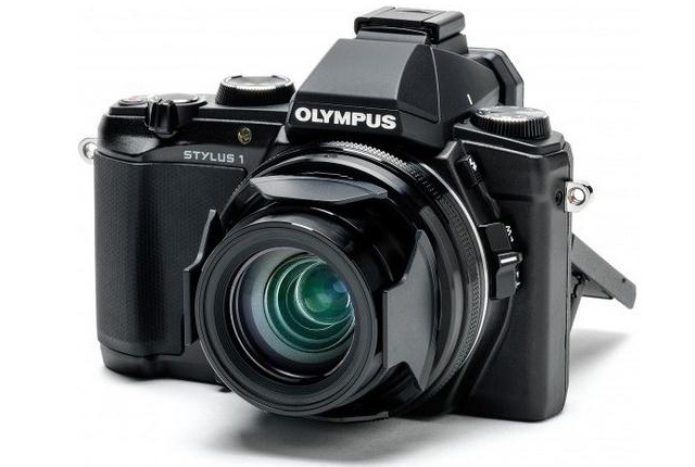 Ультразум Olympus STYLUS 1 с 12-мегапиксельной 1/1.7-дюймовой матрицей